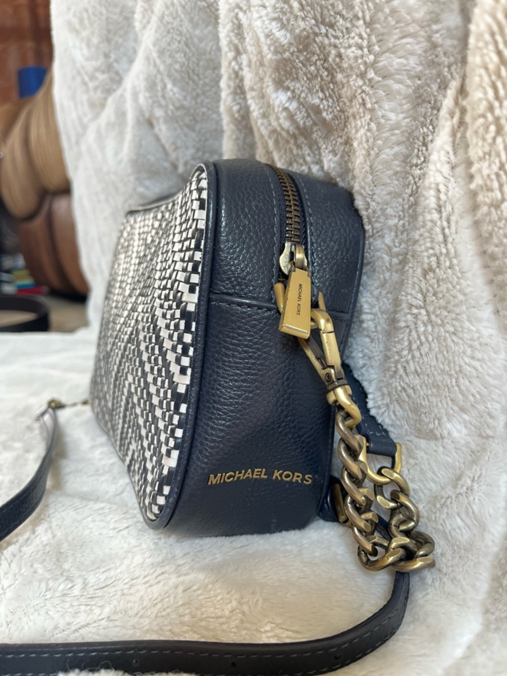Michael Kors Black and White Woven Chevron Crossbody - Picture 2 of 5